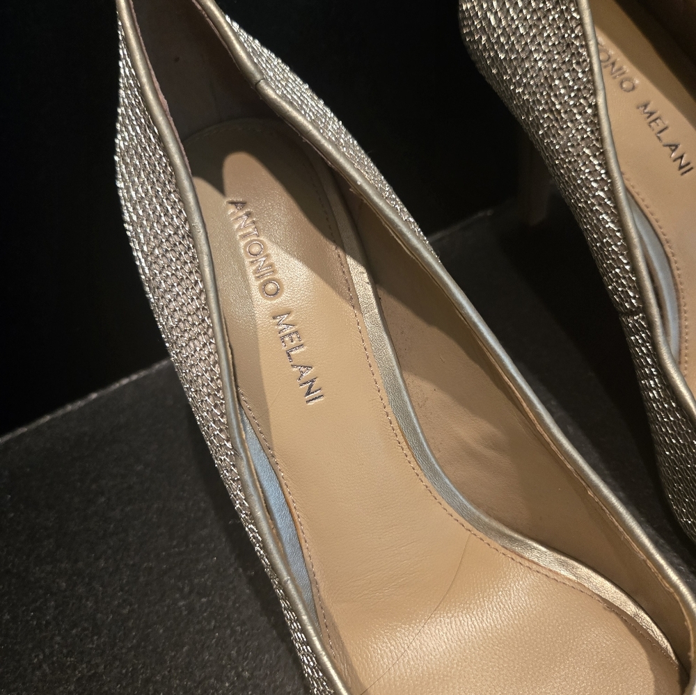 SALE Antonio Milani 9M Elegant Gold Mesh High Heels EUC - Picture 6 of 11